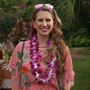 Meet your Posher, Elise